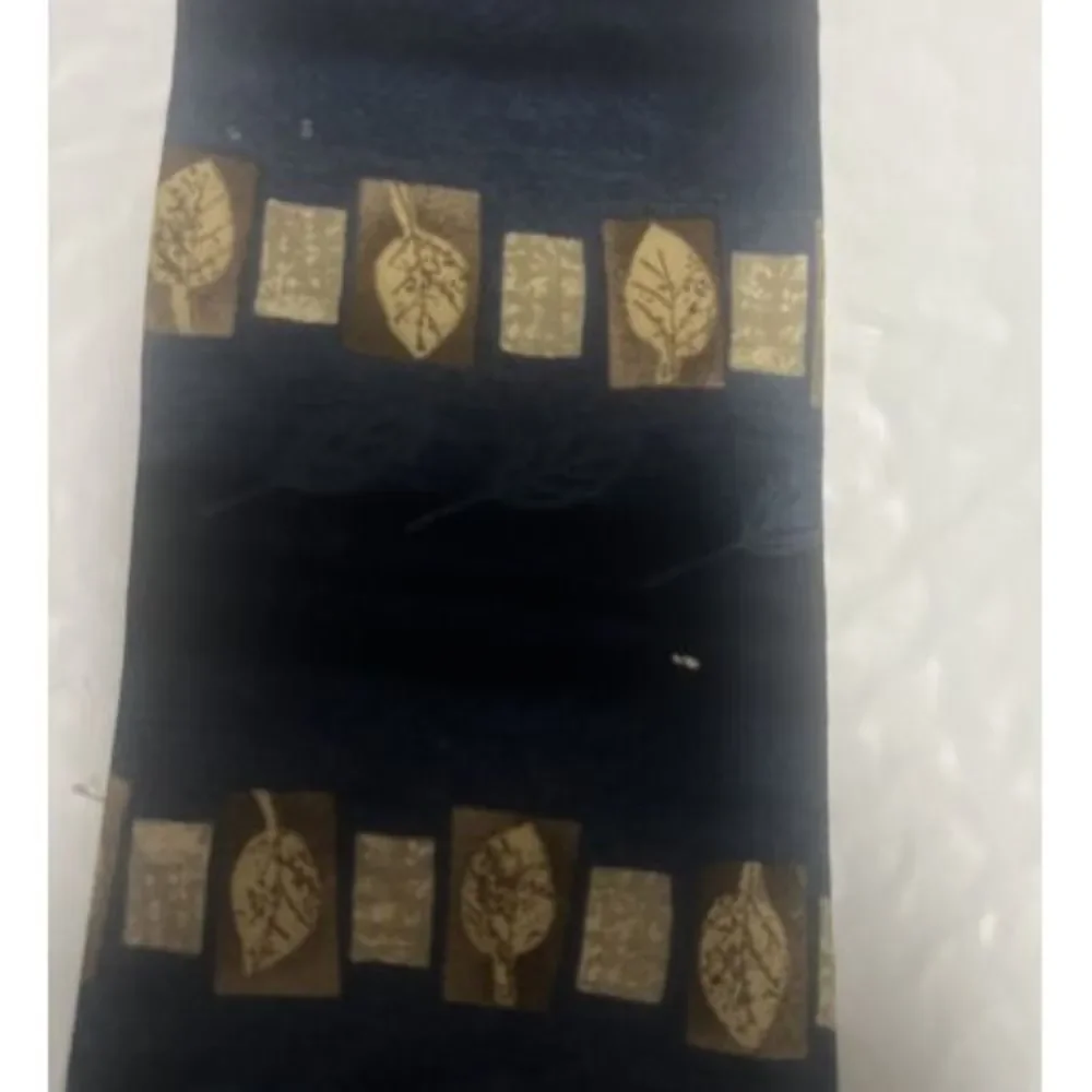 417 by Van‎ Heusen Silk Floral Tie